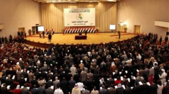 Εισβολή στο ιρακινό κοινοβούλιο από δεκάδες συγγενείς Ιρακινών στρατιωτών ... - Φωτογραφία 1