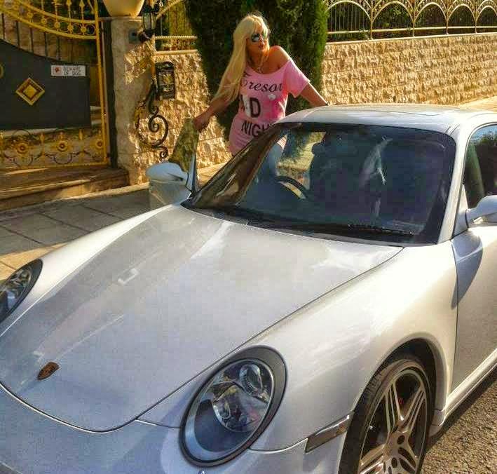 Αυτή είναι η πλουσιότερη Κύπρια του κόσμου: Η κόμησσα Βανέσσα Κώστα Pomponi - Φωτογραφία 3