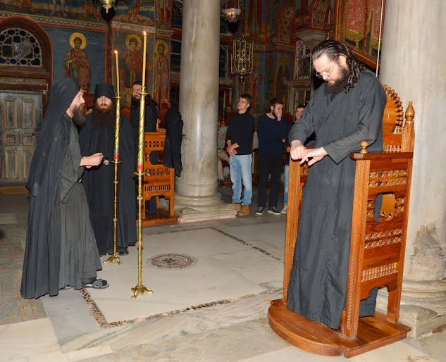 5223 - Τον περασμένο Ιούλιο εκάρη Μοναχός ο Αθανάσιος Χιλιανδαρινός. Φωτογραφίες από την κουρά του - Φωτογραφία 14