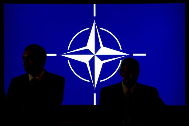 Σύνοδος NATO: ΗΠΑ, Βρετανία, Γαλλία, Γερμανία, Ιταλία συμφώνησαν σε νέες κυρώσεις σε βάρος της Ρωσίας - Φωτογραφία 1