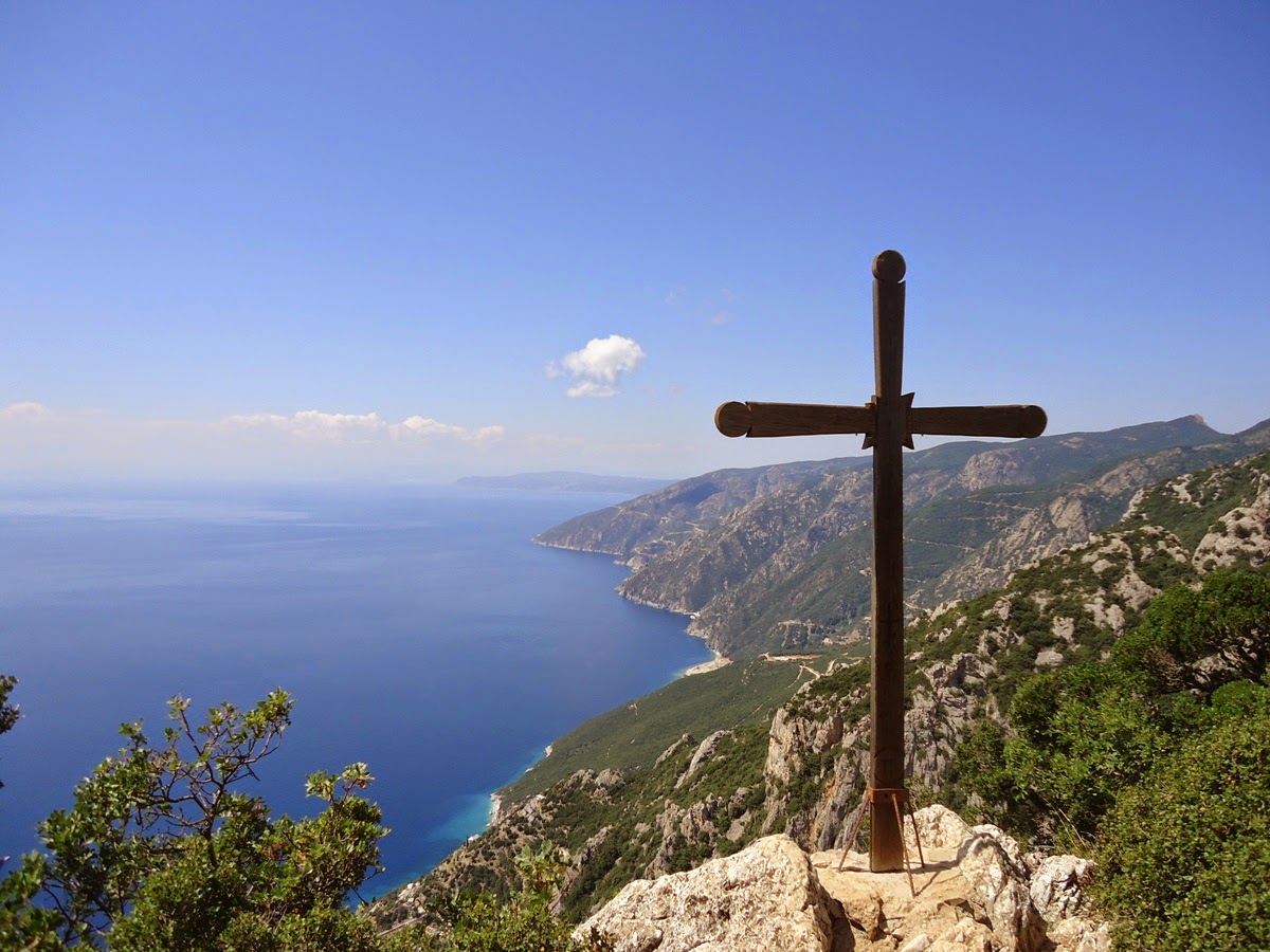 5225 - Φωτογραφίες και βίντεο από την φετινή ανάβαση στην κορυφή του Άθω για την εορτή της Μεταμόρφωσης του Σωτήρος - Φωτογραφία 18