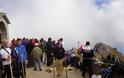 5225 - Φωτογραφίες και βίντεο από την φετινή ανάβαση στην κορυφή του Άθω για την εορτή της Μεταμόρφωσης του Σωτήρος - Φωτογραφία 15