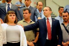 Ουρανία Mιχαλολιάκου: Το κραγιόν και οι κόκκινες γόβες που σάρωσαν στην ορκωμοσία
