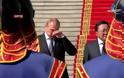 Δείτε το βίντεο: Ο Πούτιν κλαίει με λυγμούς ακούγοντας τον ρωσικό εθνικό ύμνο! [video]