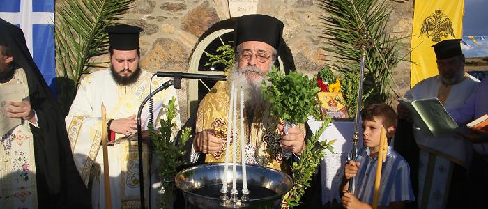 Έκτισαν Εκκλησία εκεί που σκοτώθηκε το παιδί τους... [photos] - Φωτογραφία 5