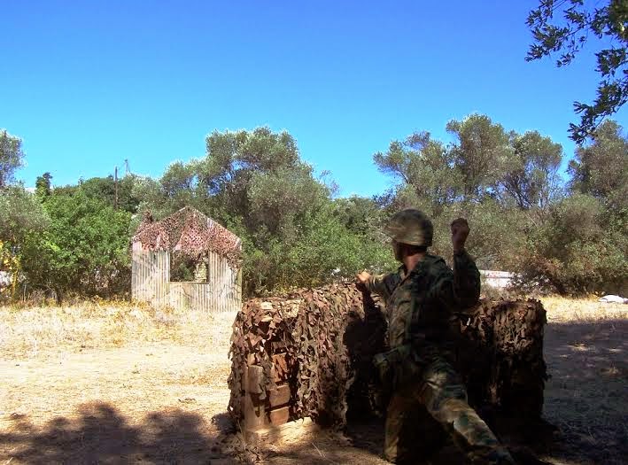 Διαγωνισμός ρίψης χειροβομβίδας στην ΠΕ της 96 ΑΔΤΕ - Φωτογραφία 3