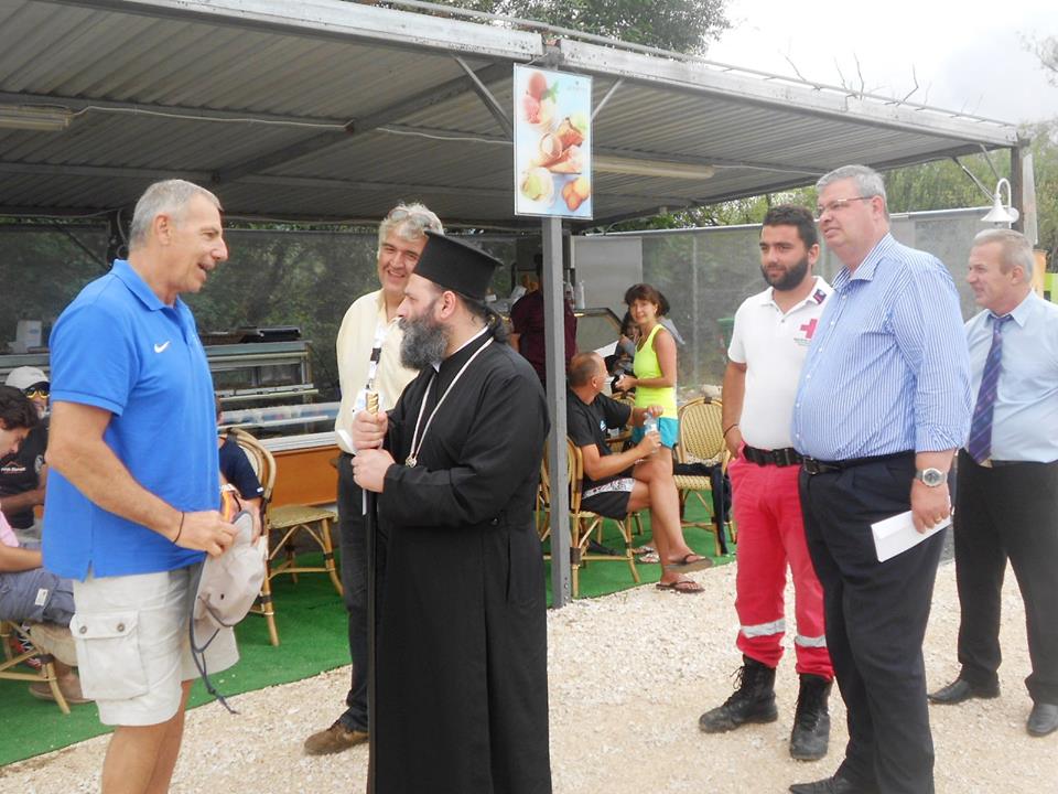 Γιάννενα: Ο Μητροπολίτης στους αγώνες θαλασσίου σκι - Φωτογραφία 4