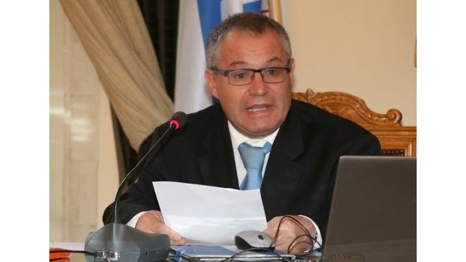 Ενισχυσμένος ο νέος Πρόεδρος του Δημοτικού Συμβουλίου Ηρακλείου - Φωτογραφία 3