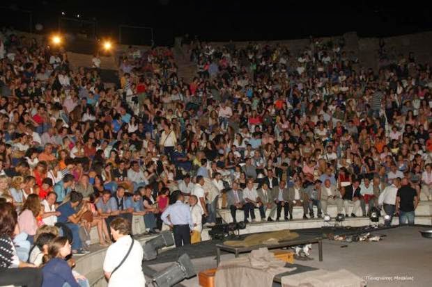 Πάτρα: Καθήλωσαν το κοινό οι Τρωάδες σε σκηνοθεσία Μουμουλίδη - Δείτε φωτο - Φωτογραφία 11