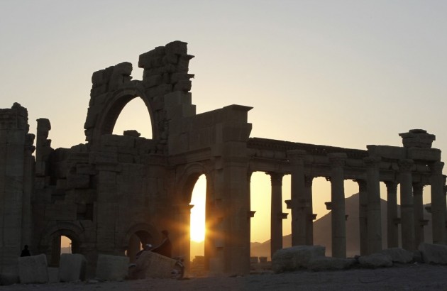 Το Ισλαμικό Κράτος βγάζει εκατομμύρια διακινώντας αρχαιότητες μέσω Τουρκίας! - Φωτογραφία 1