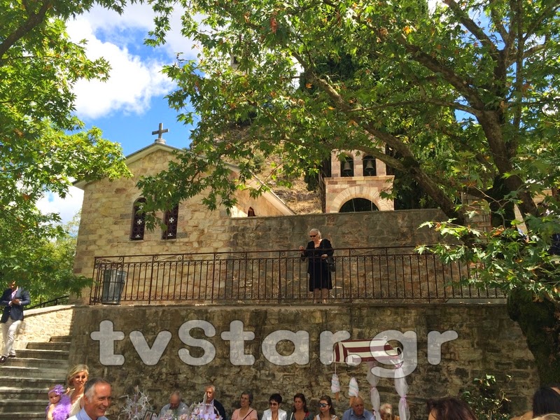 Σε βάφτιση στον Προυσσό, ο αρχιεπίσκοπος Ιερώνυμος [photos] - Φωτογραφία 2