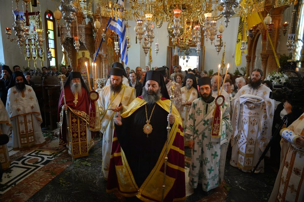 5244 - Αρχιερατική Θεία Λειτουργία επί τη εορτή της Γεννήσεως της Θεοτόκου στο Μετόχι της Ιεράς Μονής Δοχειαρίου Αγίου Όρους  (φωτογραφίες) - Φωτογραφία 4