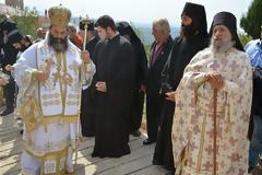 5244 - Αρχιερατική Θεία Λειτουργία επί τη εορτή της Γεννήσεως της Θεοτόκου στο Μετόχι της Ιεράς Μονής Δοχειαρίου Αγίου Όρους  (φωτογραφίες)