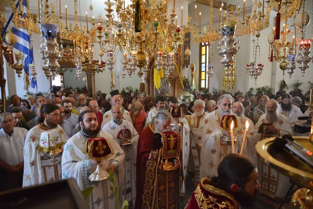 5244 - Αρχιερατική Θεία Λειτουργία επί τη εορτή της Γεννήσεως της Θεοτόκου στο Μετόχι της Ιεράς Μονής Δοχειαρίου Αγίου Όρους  (φωτογραφίες) - Φωτογραφία 8