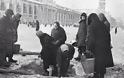 Οι ήρωες του Λένινγκραντ. Άντεξαν 900 μέρες τρώγοντας σούπες από δέρματα και πτώματα - Φωτογραφία 1