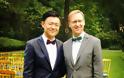 Βρετανός διπλωμάτης παντρεύτηκε τον σύντροφό του στο Πεκίνο [photos] - Φωτογραφία 3