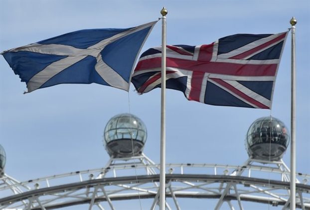 Στη Σκωτία εκτάκτως βρετανοί πολιτικοί αρχηγοί για να ανατρέψουν το ρεύμα υπέρ της ανεξαρτησίας Θα προσφέρουν ενισχυμένες εξουσίες για παραμονή στο Ηνωμένο Βασίλειο - Φωτογραφία 1
