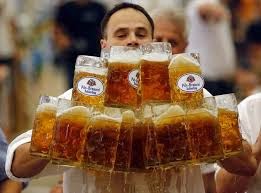 Ρεκόρ Γκίνες σε παραγγελία μπύρας! [video] - Φωτογραφία 1
