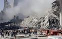11η Σεπτεμβρίου: Πέρασαν 13 χρόνια από την ημέρα που σόκαρε τον κόσμο - Η στιγμή της κατάρρευσης των Δίδυμων Πύργων [photos] - Φωτογραφία 23