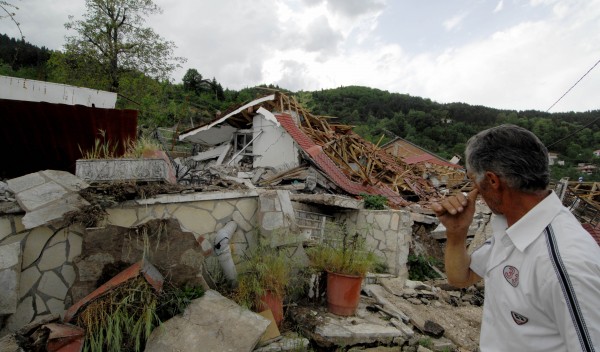 Η γη τους κατάπιε τα σπίτια και το κράτος τους ζητάει τον ΕΝΦΙΑ! Αγανάκτηση στο Ροπωτό Τρικάλων [photos] - Φωτογραφία 3