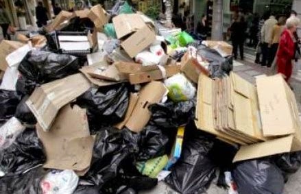 Πρόβλημα με τα σκουπίδια στην Τρίπολη - Φωτογραφία 1