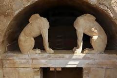 ΑΠΙΣΤΕΥΤΟ: Ο τζόγος πάει Αμφίπολη...Έβαλαν στο στοίχημα τον ένοικο του τάφου! [photos]