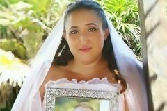 Έχασε τον άνδρα της 52 μέρες πριν το γάμο τους. Δείτε τι έκανε το νυφικό της! [video]