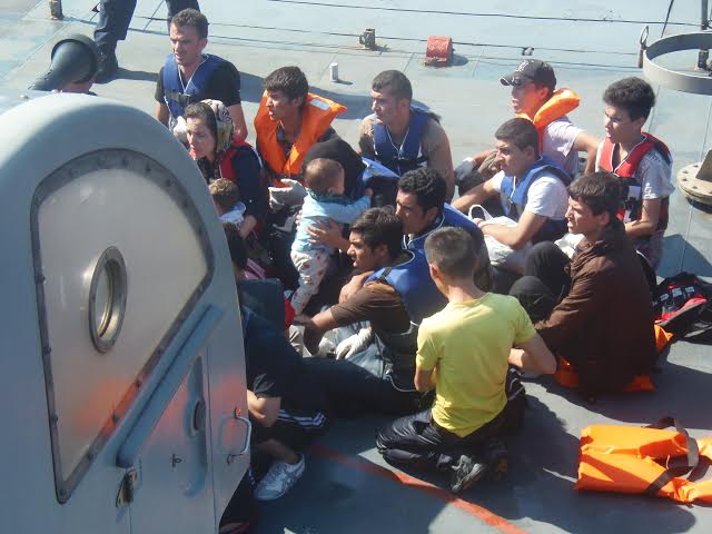 Λέσβος: 40 μετανάστες διέσωσε κανονιοφόρος του Πολεμικού Ναυτικού - Φωτογραφία 3