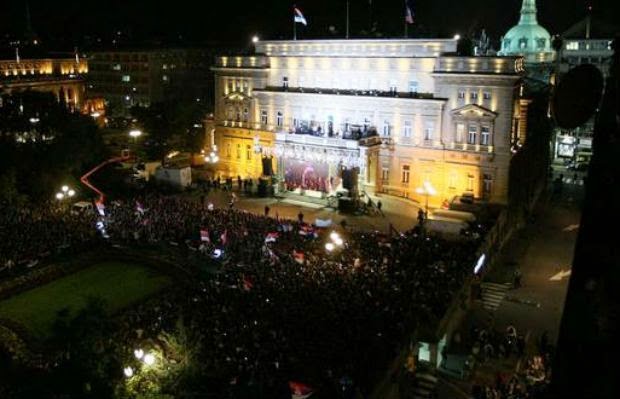 20.000 άνθρωποι υποδέχθηκαν τους Σέρβους - Φωτογραφία 1