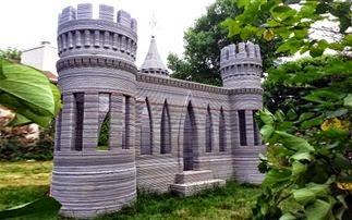 «Έχτισε» το πρώτο κάστρο σε τρισδιάστατο εκτυπωτή - Φωτογραφία 1