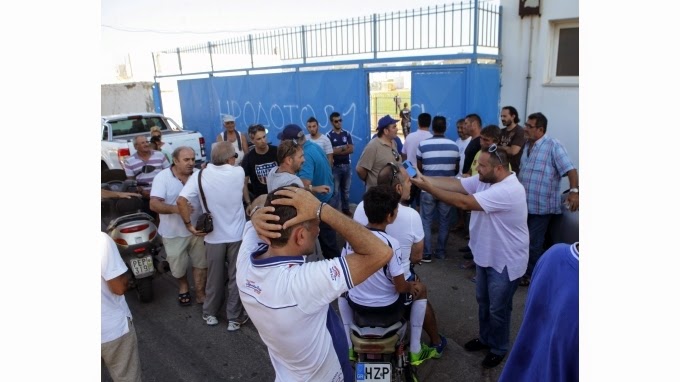 Βίντεο-ντοκουμέντο από τον τραυματισμό του φιλάθλου του Εθνικού στην Κρήτη...[video] - Φωτογραφία 1