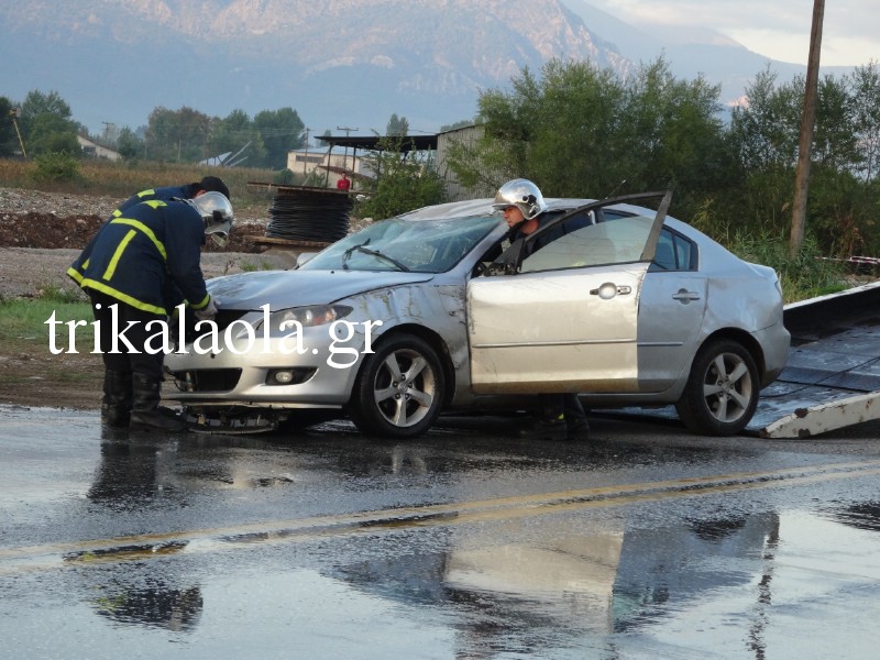 Δείτε φωτογραφίες από το τροχαίο που έγινε σήμερα το πρωί στην Ε.Ο. Τρικάλων – Άρτας - Φωτογραφία 19