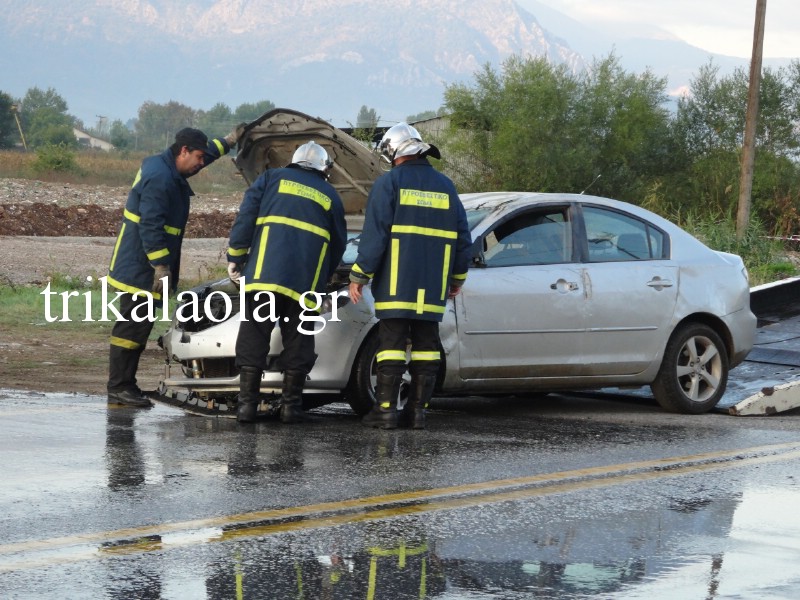 Δείτε φωτογραφίες από το τροχαίο που έγινε σήμερα το πρωί στην Ε.Ο. Τρικάλων – Άρτας - Φωτογραφία 20