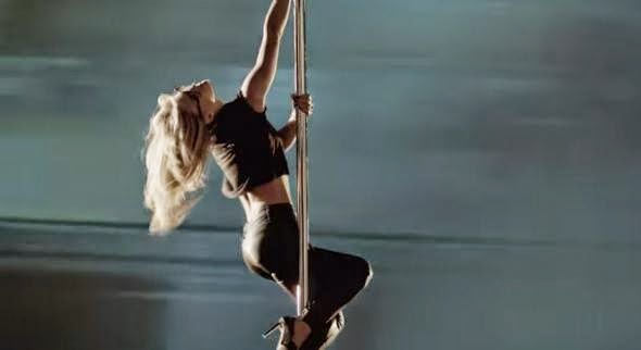 Το pole dancing της Refaeli (Video) - Φωτογραφία 1
