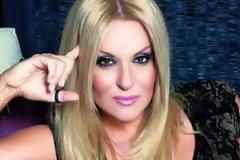 Ξεσπάθωσε η Ναταλία: Δείτε το κράξιμο σε follower μετά από σχόλιό του... [photo]