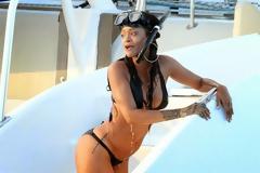 Το έριξε στις καταδύσεις η Rihanna