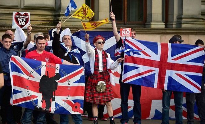 Στις κάλπες οι Σκωτσέζοι για τo Ναι 'η Όχι στην ανεξαρτησία - Φωτογραφία 4