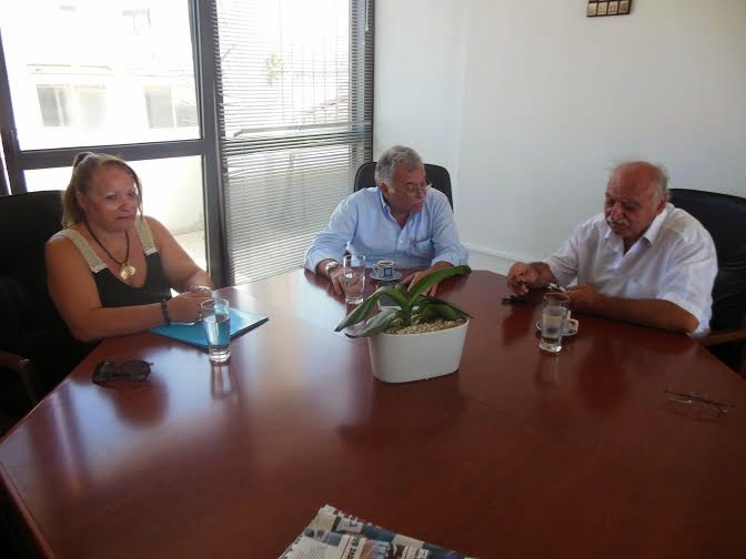 Συνάντηση Δημάρχου και Αντιδημάρχου Φαιστού με το Διοικητή της 7ης ΥΠΕ Κρήτης για θέματα υγείας - Φωτογραφία 1