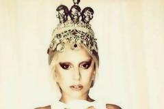 Δείτε τι γίνεται στην συναυλία της Lady Gaga ΤΩΡΑ [photos+video]