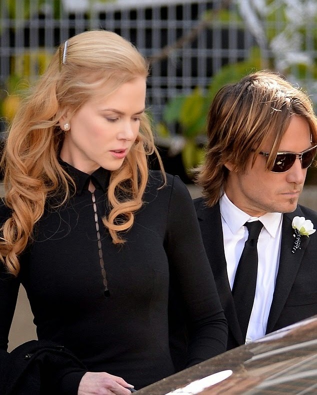 Συντετριμμένη η Kidman στην κηδεία του πατέρα της - Φωτογραφία 8