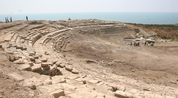 Στο φως ένα ακόμα σπουδαίο αρχαίο ελληνικό θέατρο στην Τουρκία - Φωτογραφία 1