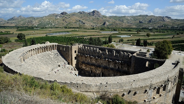 Στο φως ένα ακόμα σπουδαίο αρχαίο ελληνικό θέατρο στην Τουρκία - Φωτογραφία 3