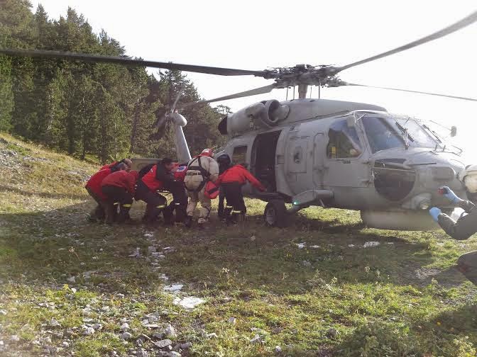 Διάσωση τραυματία ορειβάτη στον Όλυμπο - Φωτογραφία 2