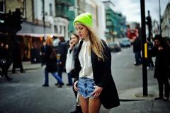 Fall-in-Love: Πως θα φορέσεις το τζην σορτς σου και το Φθινόπωρο;