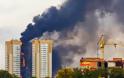 Ρωσία: Τουλάχιστον δύο νεκροί από πυρκαγιά σε κτίριο 25 ορόφων