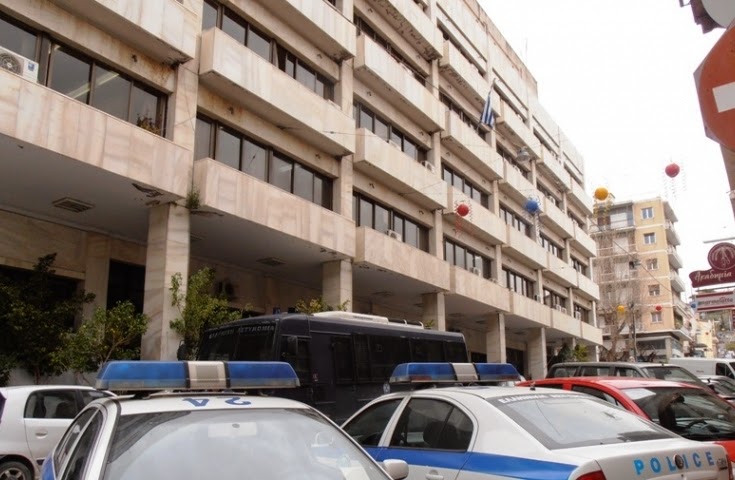 Αχαΐα: Μόλις οκτώ αστυνομικοί καταφθάνουν στην Αστυνομική Διεύθυνση με τις έκτακτες μεταθέσεις - Φωτογραφία 1