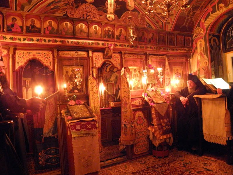 5296 -Φωτογραφίες από την σημερινή Πανηγυρική Θεία Λειτουργία στο Ιερό Κελλί Μαρουδά - Φωτογραφία 10