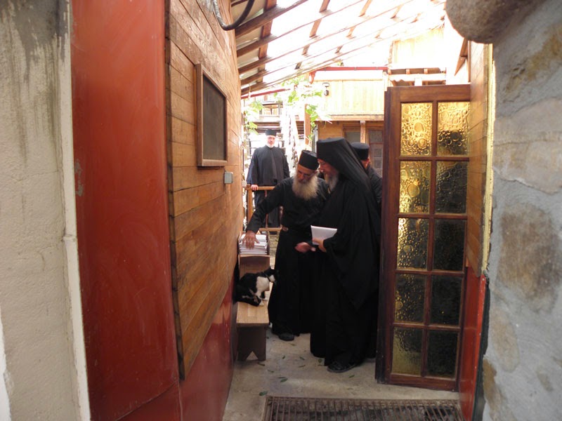 5296 -Φωτογραφίες από την σημερινή Πανηγυρική Θεία Λειτουργία στο Ιερό Κελλί Μαρουδά - Φωτογραφία 30