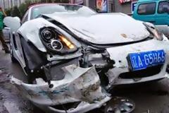 Δεν πρόλαβε να χαρεί την Porsche της