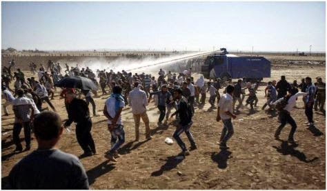 Eγκλωβισμένοι μεταξύ τουρκικού στρατού και ισλαμικού κράτους οι Κούρδοι πρόσφυγες της Συρίας - Φωτογραφία 2